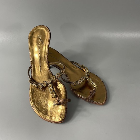 Giuseppe Zanotti Gold Slip-on Toe-Ring Kitten Heel Sandals, Size 36.5 - Picture 1 of 12